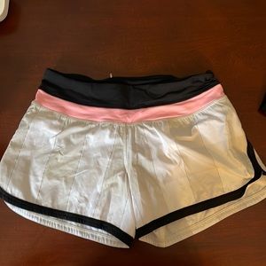 Lulu lemon size 4 shorts